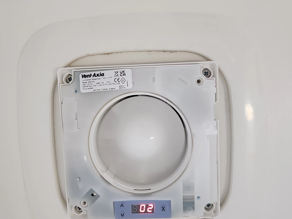 Vent-Axia Lo-Carbon continuous dMEV extract fan
