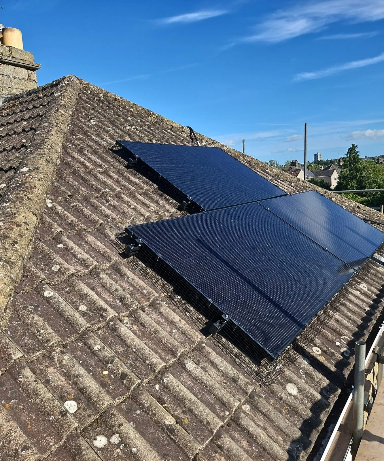 Hip roof solar